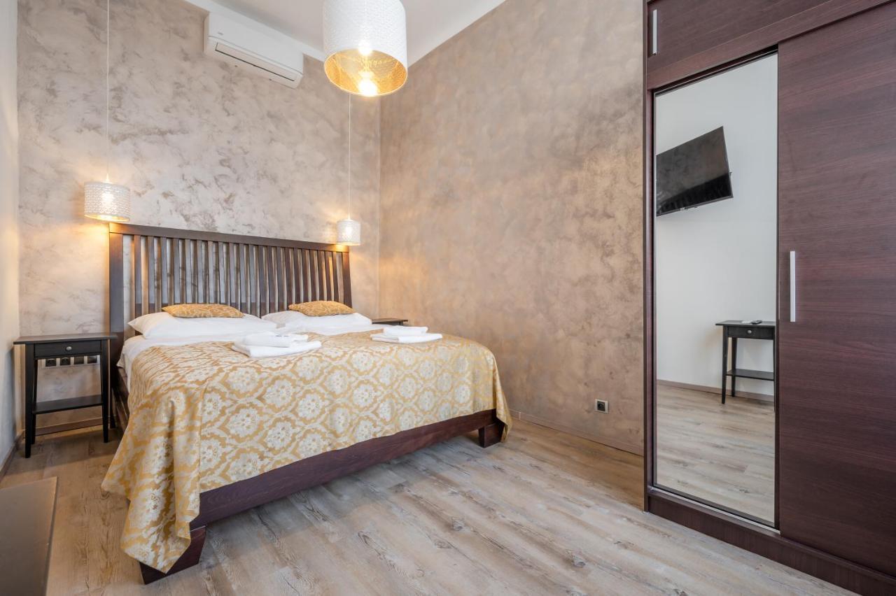 Premium Wenceslas Square Apartments Praag Buitenkant foto